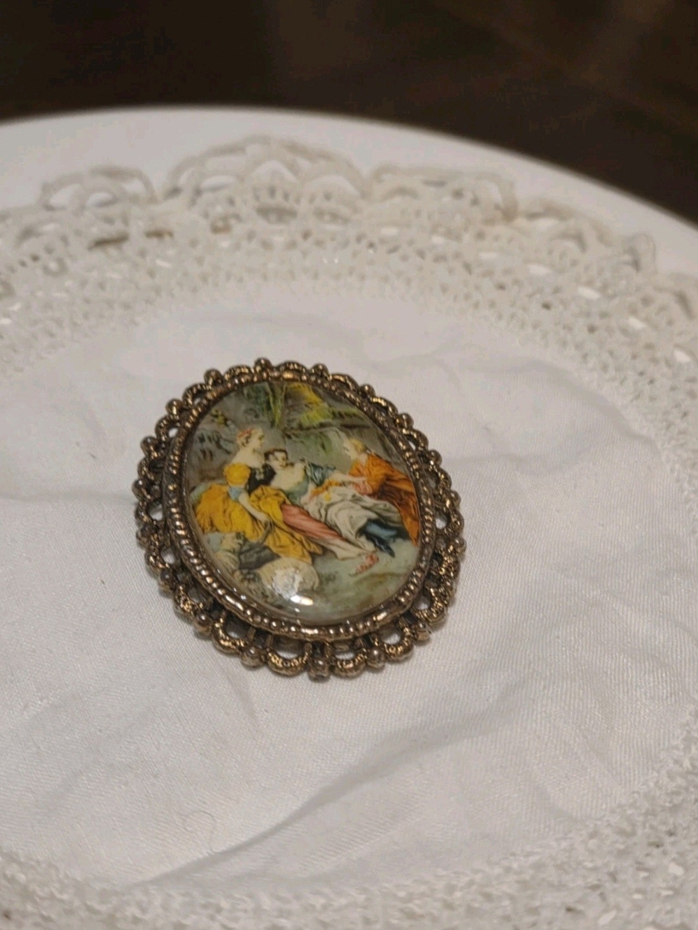 Fragonard-style brooch features a porcelain cameo, Renaissance, Romantic,Vintage